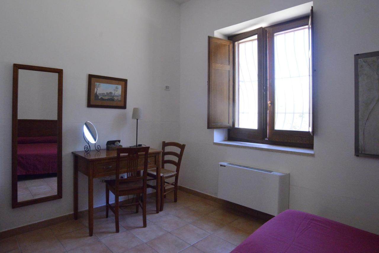Casa Del Geco Bed & Breakfast Паестум Екстериор снимка